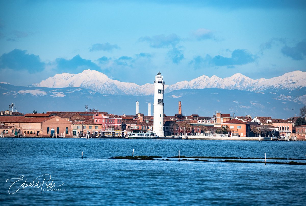 EPphoto1's tweet photo. Murano lighthouse

#Murano
#LagunaFeeling
#Venezia
#Venedig
#Venice https://t.co/6yT8zfWUPZ