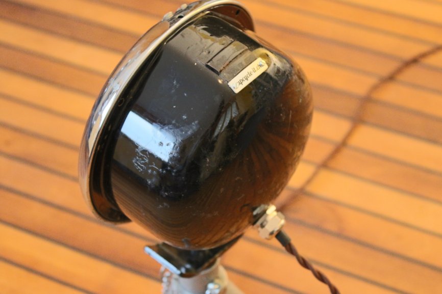 TomBaumberger's tweet photo. My latest #upcycling lamp made of repurposed car parts.
available in my shop.
https://t.co/HnUpnPnGEQ
#lightcreation #customlamp #upcycle #industriallamp #customlighting #UpcycledHour #upcycledcreations #upcycledlighting #repurposedlighting #lampenmittwoch #carparts # https://t.co/uIxsRMejuv