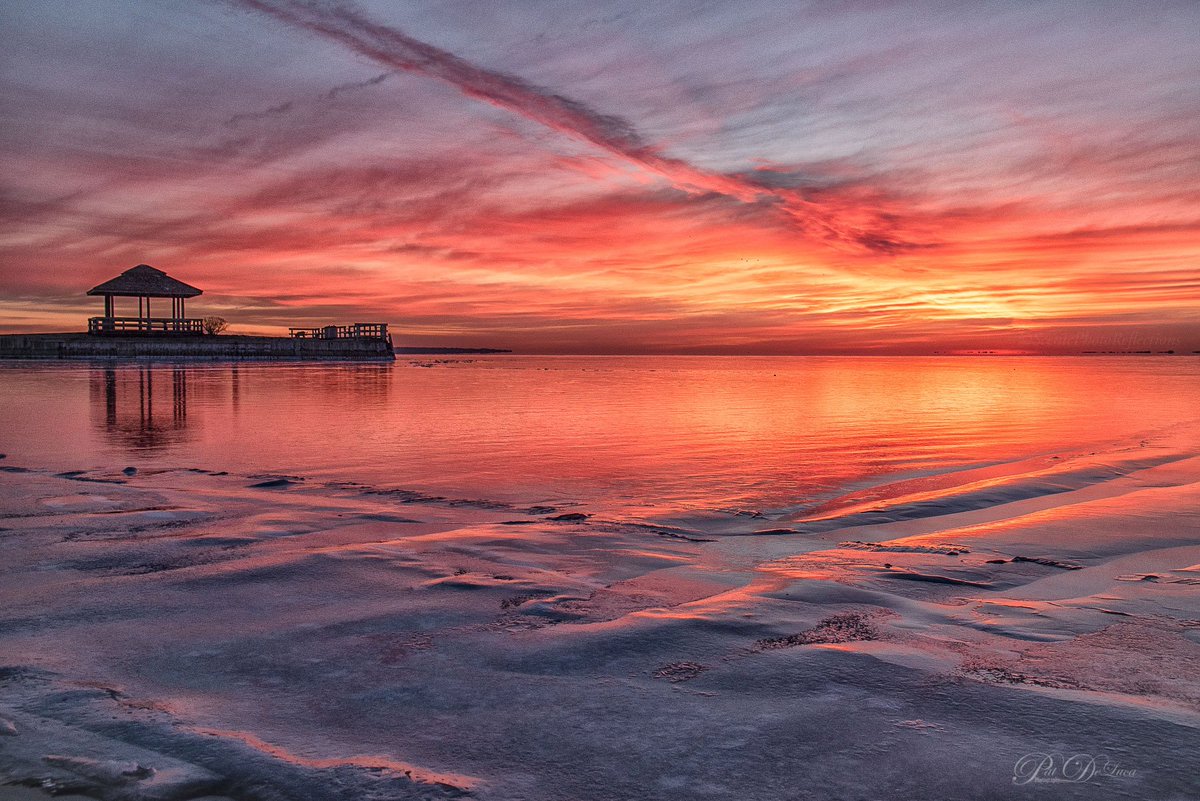 PatDeLucaImages's tweet photo. Blue Point Sunrise  - Long Island NY .@SamanthaAugeri .@hoffmanrich .@StoneGrissom .@MattHammer12  .@NickGregoryFox5  .@StormHour .@WeatherNation .@Meteor_Mike .@News12LI .@Newsday .@SamChampion .@sayville  .@BayportHistory  .@fox5ny https://t.co/Bcafj3Xuax