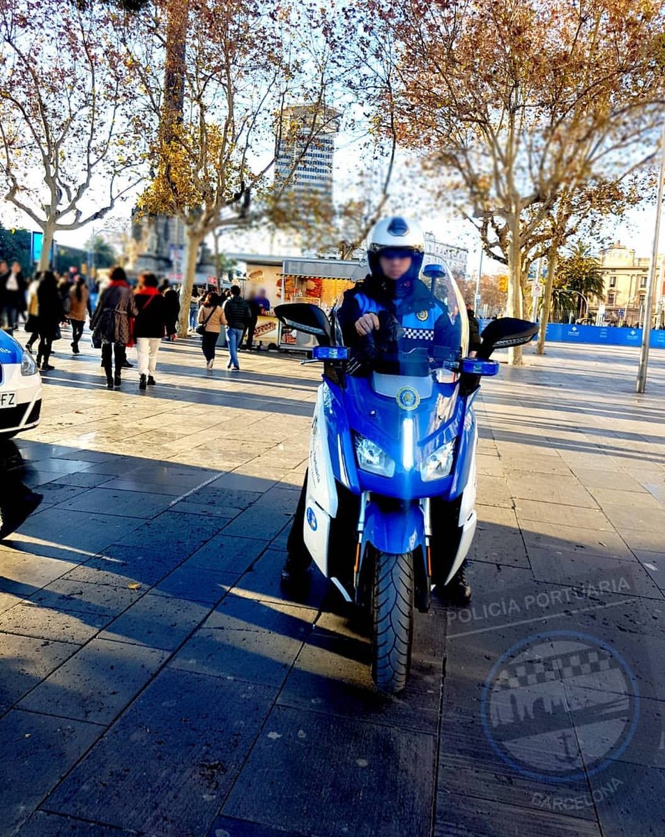 El éxito en la vida no se mide por lo que logras, sino por los obstáculos  que superas💪👮🏽
#PortAuthorityPolice #PoliciaPortuariadeBarcelona #HarbourPolice #policia #police #scooterpolice #policeman #seguridadpublica24h #serviryproteger #PERSONASBAJOUNUNIFORME
