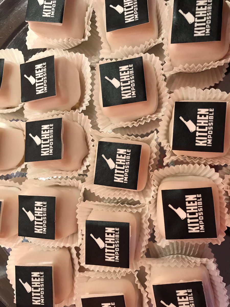 EndemolShineGer's tweet photo. Sonntag um 20:15 Uhr startet unsere neue #kitchenimpossible Staffel auf @VOXde. Für die @endemolshine Kollegen gabs gestern im Kölner Residenz Kino eine Preview vorab. Liebe Kitchen-Fans, freut euch auf morgen!!! #tvformats #timmälzer #workatesg #vox https://t.co/68q1lEv4Jt