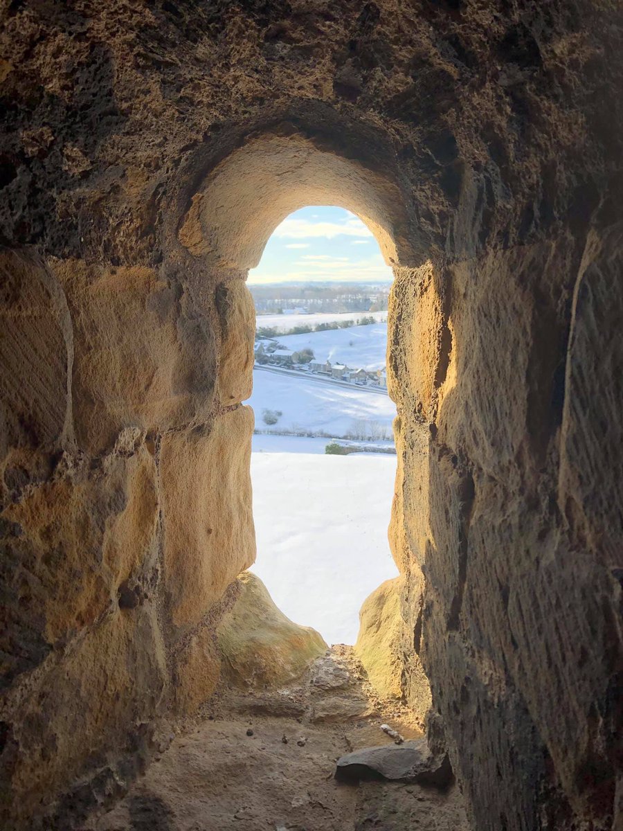 Keldlodge's tweet photo. Richmond Castle in the snow, if you’re looking for something to do when in the area this is great day out just 23 miles from Keld Lodge, also with river walks, shops, cafes, restaurants, market and waterfalls Richmond is a lovely little old fashioned market town. https://t.co/K9yAIOajXC