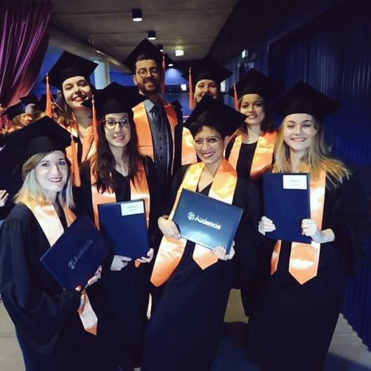 FannyCardinal's tweet photo. Copaaains #graduationday https://t.co/84ocf8JdtM