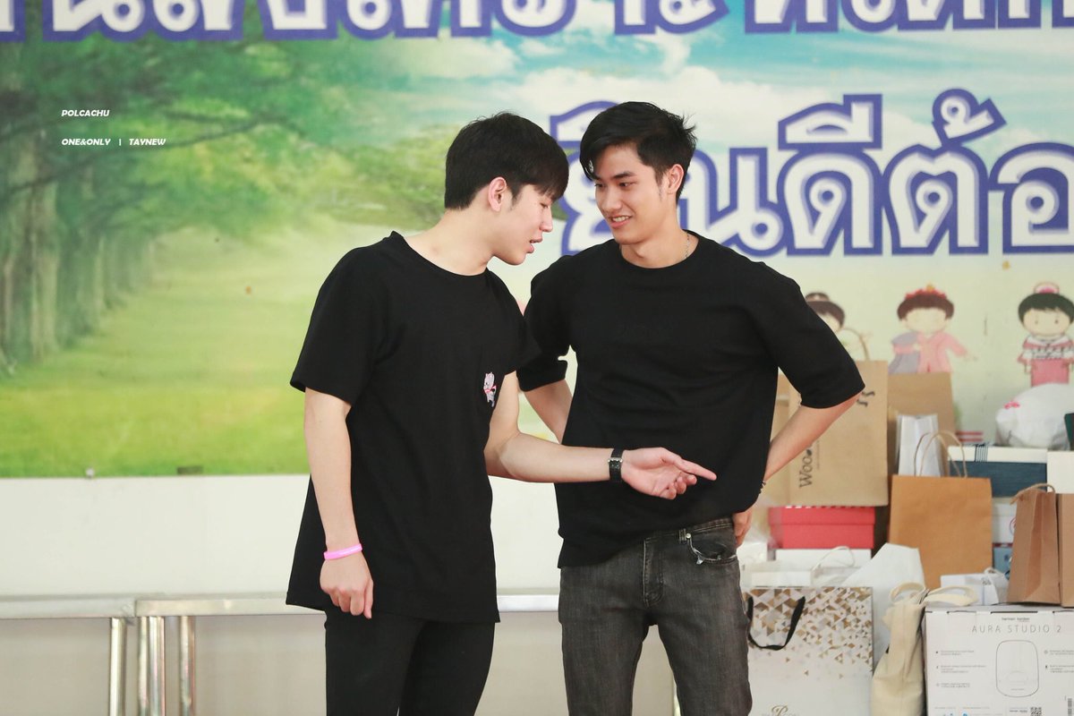 rrosemochi's tweet photo. Buceennya mereka aku tuh 😍😍😌👌
#TayNew #joting https://t.co/xpsf5Vi1Rv