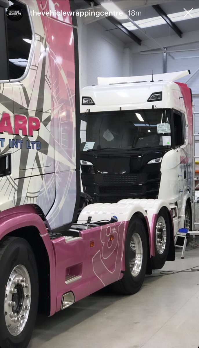 JoeSharpfreight's tweet image. Time for some super swedes to join the fleet again, 5 new V8’s to work with our awesome team of drivers many thanks to @ScaniaGroup @KelsaTrucks @VWCLeeds for your help.... keep on trucking 😃👍😎