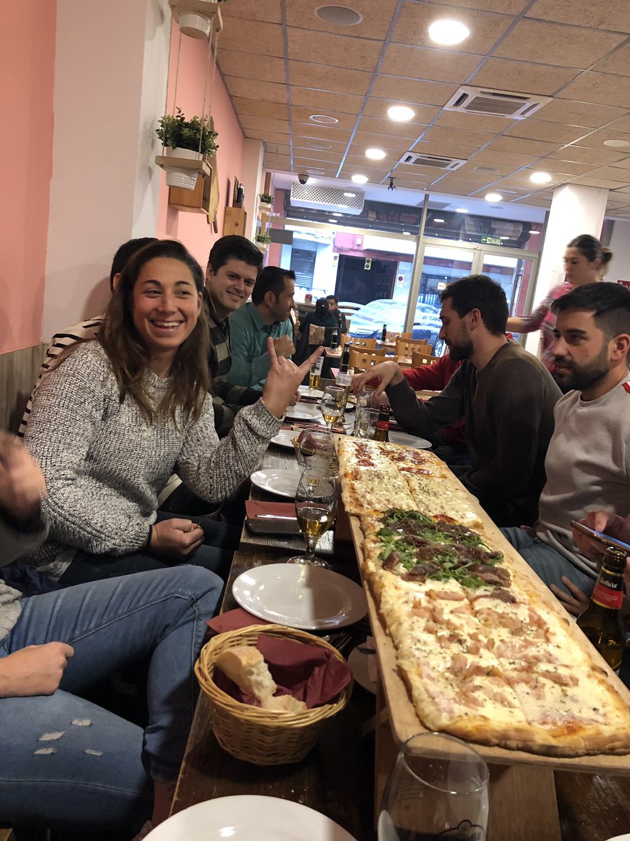 <a href="/MVClinic/">MVClinic Institute</a> <a href="/muptherapy/">MUPtherapy</a> <a href="/centromasser/">Centro Masser</a> <a href="/fisioplanet/">Fisioplanet</a> <a href="/NeuroMPercut/">NeuroMPercutanea</a> <a href="/ferminvalera/">Fermín Valera</a> <a href="/INSTEMA/">INSTEMA</a> <a href="/ElectrolisisP/">Electr. Percutánea</a> <a href="/primfisio/">PRIM Physio</a> Un poco de descanso! Lo mejor...1 metro de pizza para continuar abordando el nervio mediano y ulnar!!!