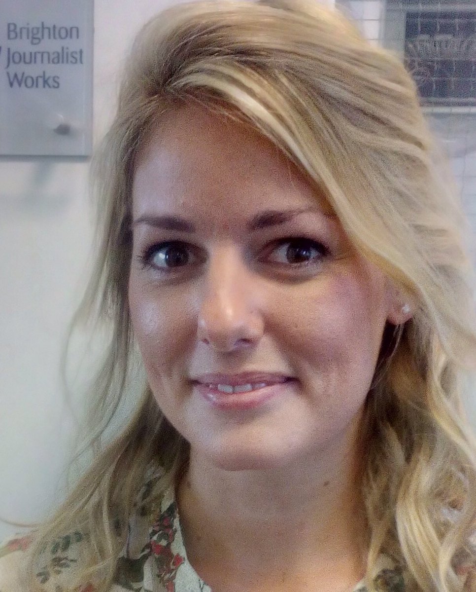 Congratulations to our brilliant part time graduate <a href="/LynsCambridge/">Lyndsey Cambridge</a> on landing a sought after reporter's job at The Grocer magazine #winning