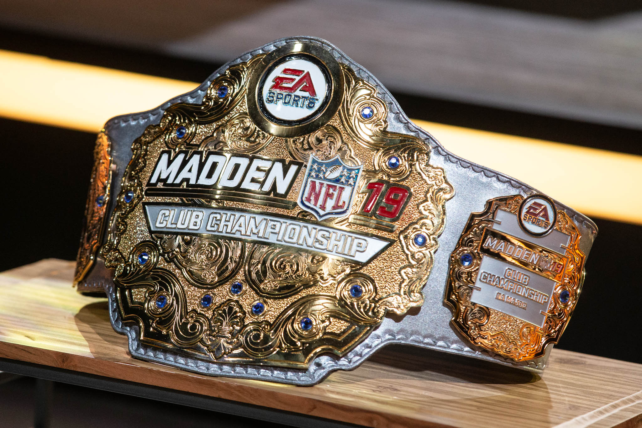 Madden Championship Series on X: Tune in to the Ultimate #MaddenBowl  Monday at 7 PM to earn big time Twitch drop rewards! 💥🏈🎮 Twitch:   Account linking:    / X