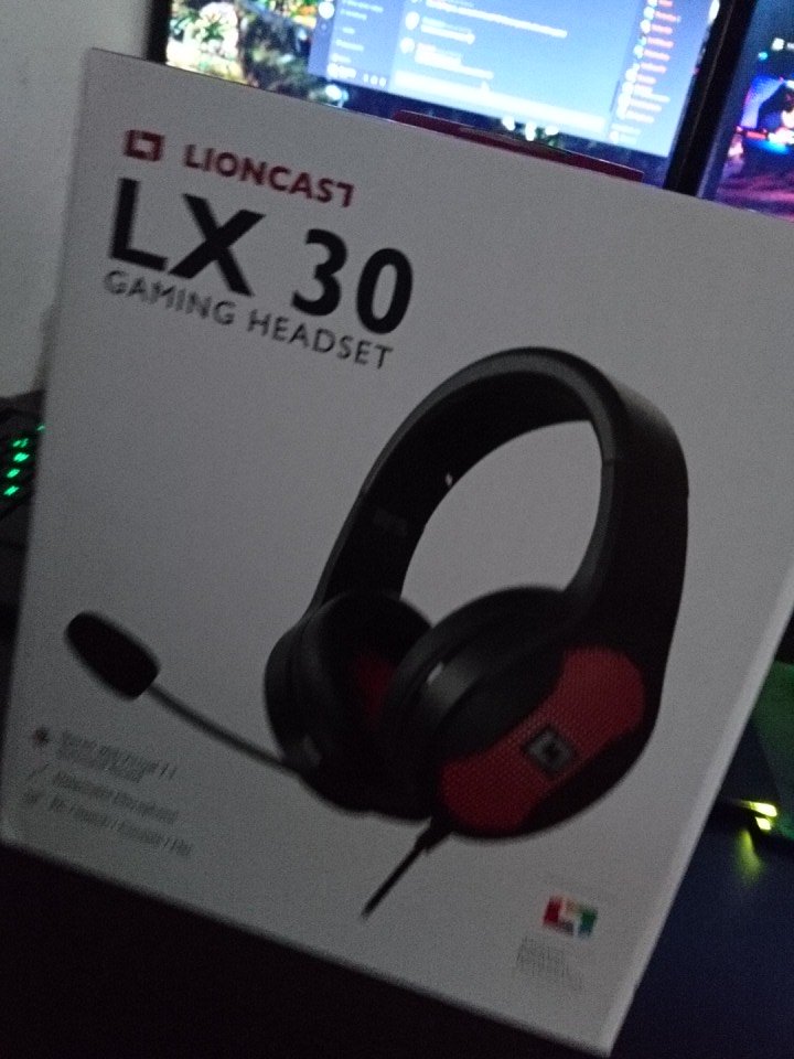 Neveleth_'s tweet photo. Wer von euch war das?!!!!
Manno! Man kann doch bei Amazon nen Gruß mit beilegen lassen ><
Danke <3
#rostwolf https://t.co/l8xrZUz1gU