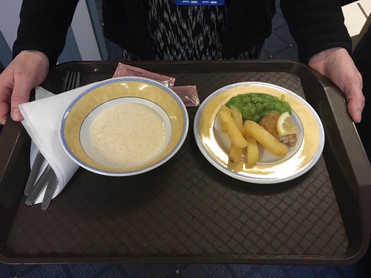 royalhospital's tweet photo. Our #PatientCateringTeam were in our main entrance yesterday giving staff and visitors the opportunity to try out our #inpatientfood. The selection included fish in batter &amp; rhubarb &amp; apple crumble. Tasters were then asked for their feedback which will be used to improve the menu https://t.co/tAhBHTSbiZ