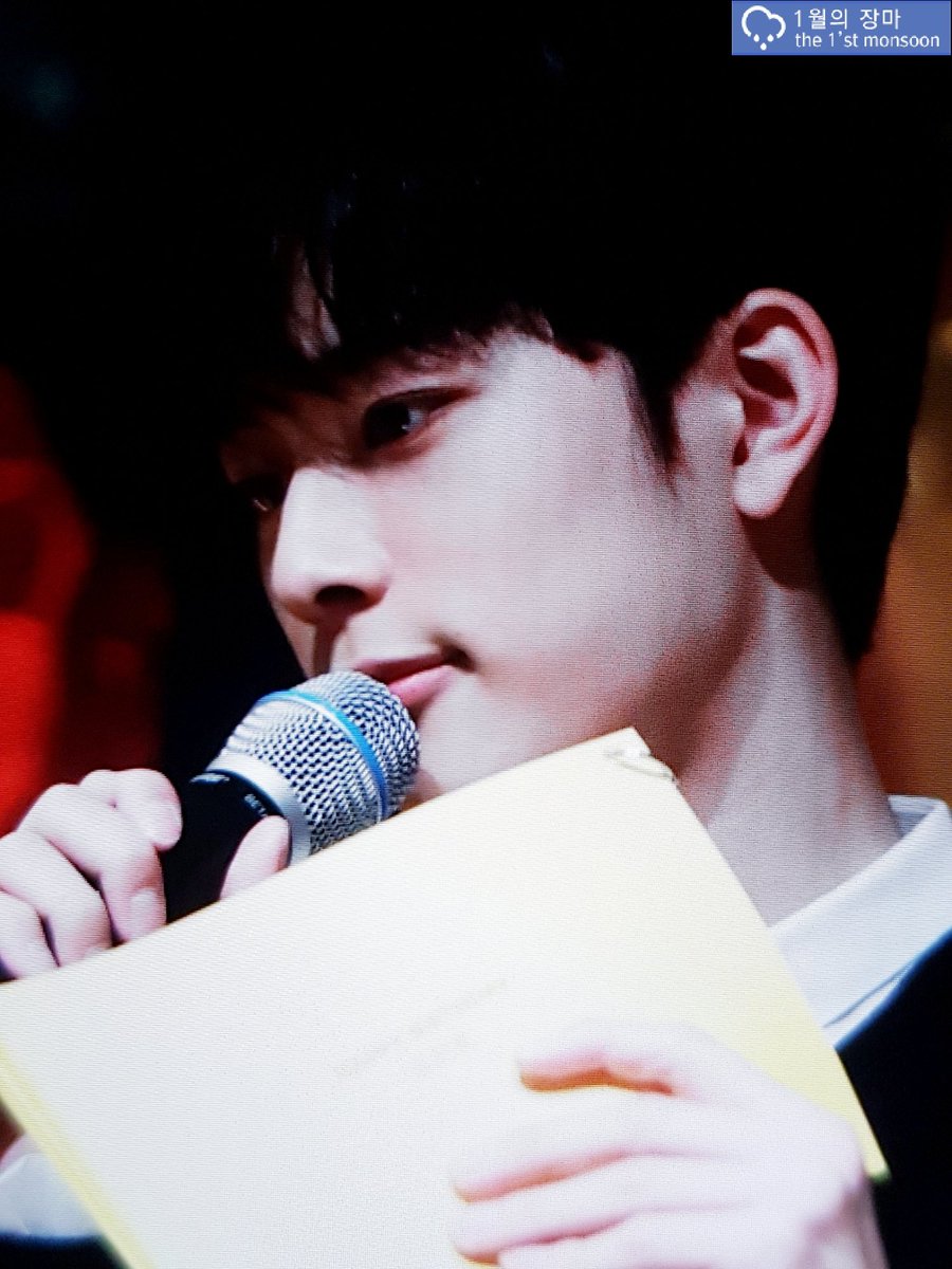 09230128time's tweet photo. 190202 #유선호 #YOOSEONHO https://t.co/zTY5t37lK4