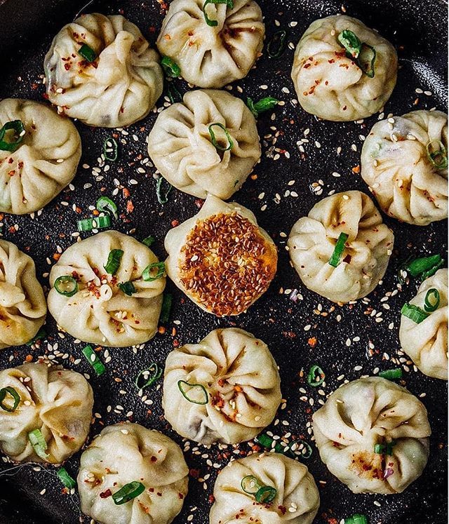 Mushrooms_4Life's tweet image. Planning what to eat to celebrate Chinese New Year? 💥 Look no further than these Shiitake 🍄 and veggie stuffed dumplings  from @lumadeline 😍😍😍 Shiitake is a symbol of longevity, so here's hoping for a healthy and prosperous new year! 🙏#chinesenew… bit.ly/2HOikv6