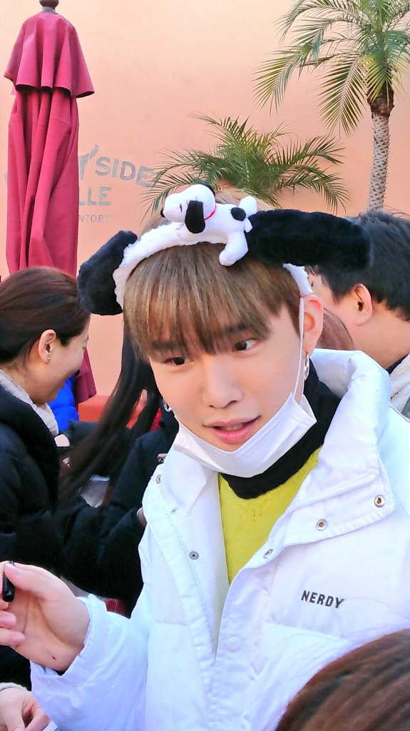 yawnsfreee's tweet image. I'm swerving to this big puppy land okayy.. Seunghun you got me.. ㅋㅋㅋㅋㅋ #Seunghun #letsdebut