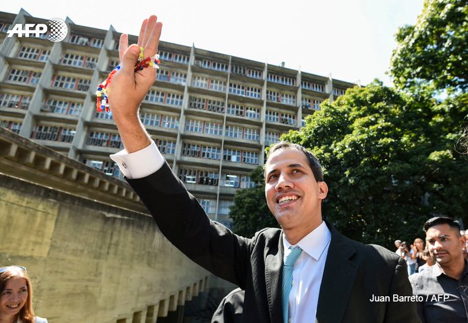 View image on Twitter