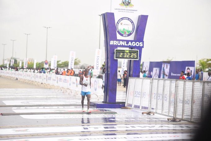 Brilamedia's tweet photo. Gideon Goyet was the first Nigerian to cross the finish line at the #LagosCityMarathon #runforlagos #brilafm #brilasports https://t.co/ipNQgTSnb2