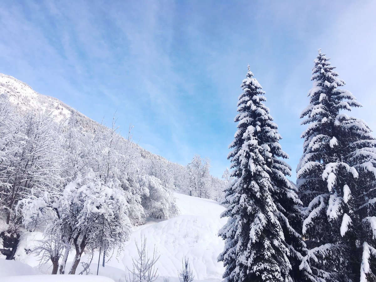 Le calme après la tempête ... ❄️🏔😍✨ #saintcolombandesvillards #LesSybelles #maurienne #Mauriennisezvous #savoie