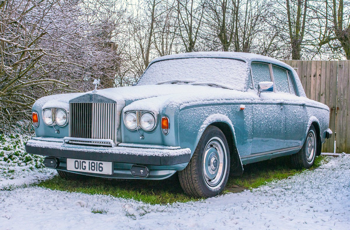 Great to be reunited with the large barge. The 'nices to haves' can now begin following completion of the 'need to have' work. Hooray! ⛄️ Follow project progress in <a href="/classicsmag/">Classics Monthly</a>. Subscribe at bit.ly/subscribeclass… #OIG1816 #SRH40385 #RollsRoyce #SilverShadowII #SavingPandora 🔧