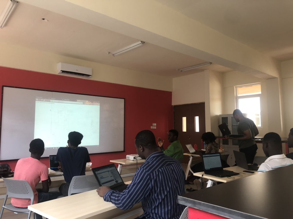 sammoorhouse's tweet photo. So much #SaturdayCoding in Ghana today: @PyLadiesGhana in Cape Coast and @barnabasnomo teaching APIs here at #AcademicCityAccra 💪😄👍 https://t.co/F7qjRPk8kJ