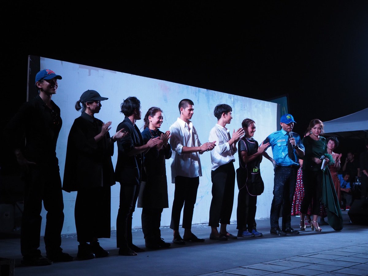bkkartbiennale's tweet photo. It’s not a good bye, It’s I will see you in 2020 Party !
#thankyouparty #bab2018 #performance https://t.co/twMqHFNE3K