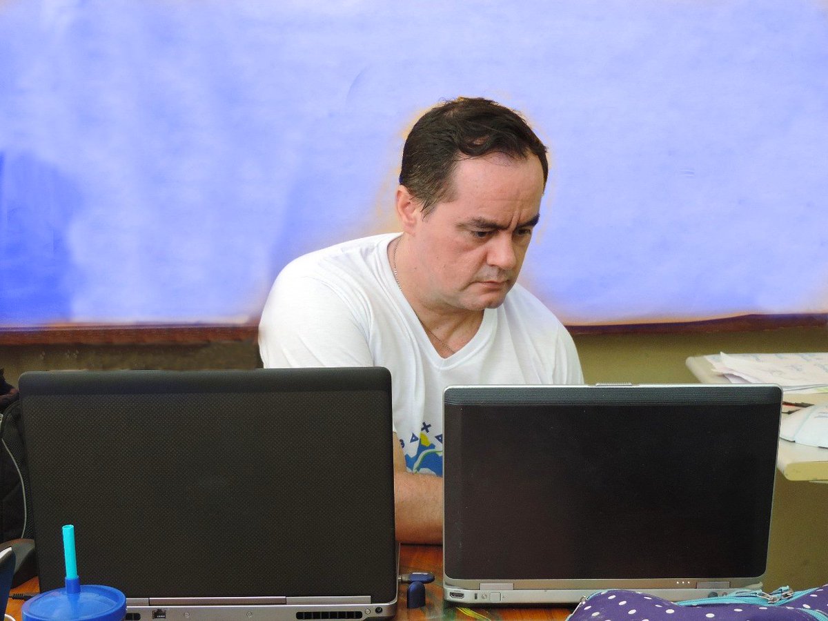 - 🗂🗂🗂📈💻