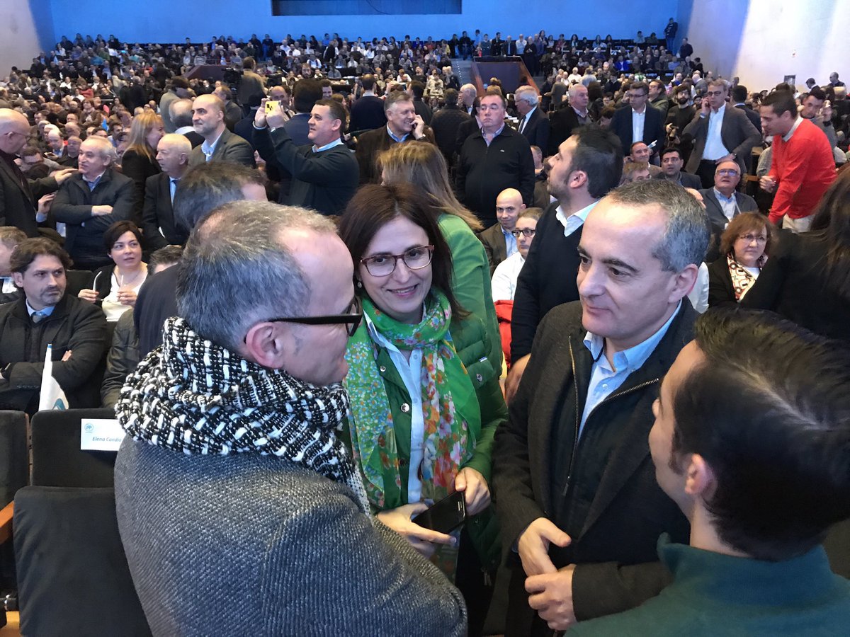 PPdeLugo's tweet photo. Presentación dos candidatos do @ppdegalicia ás alcaldías.

O @PPdeLugo suma
 #EquipoPPdeG https://t.co/DMZQ1PLjPd