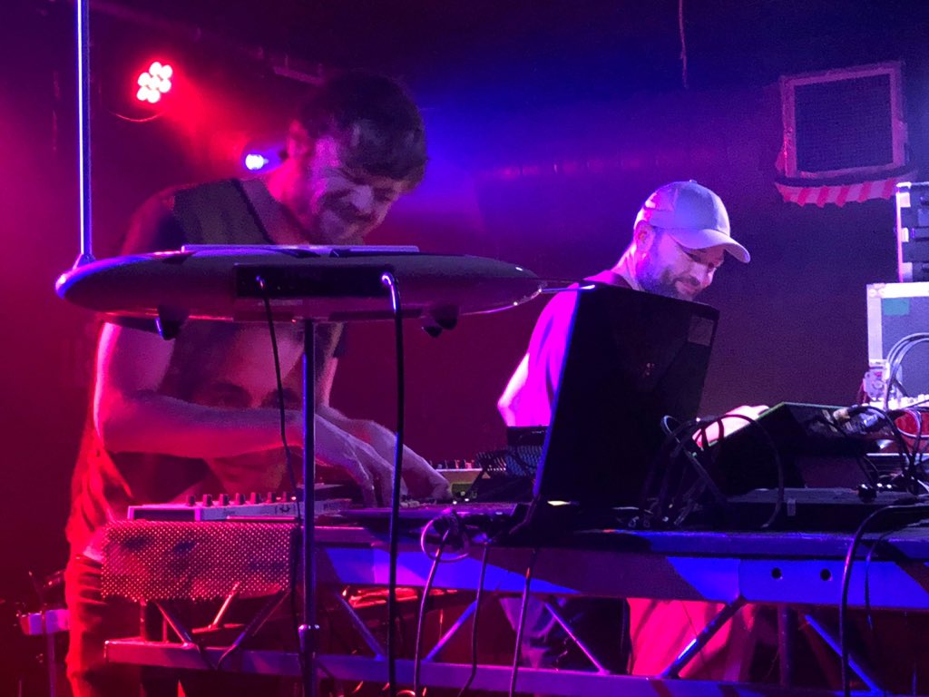 <a href="/nolitronics/">NOL</a> live