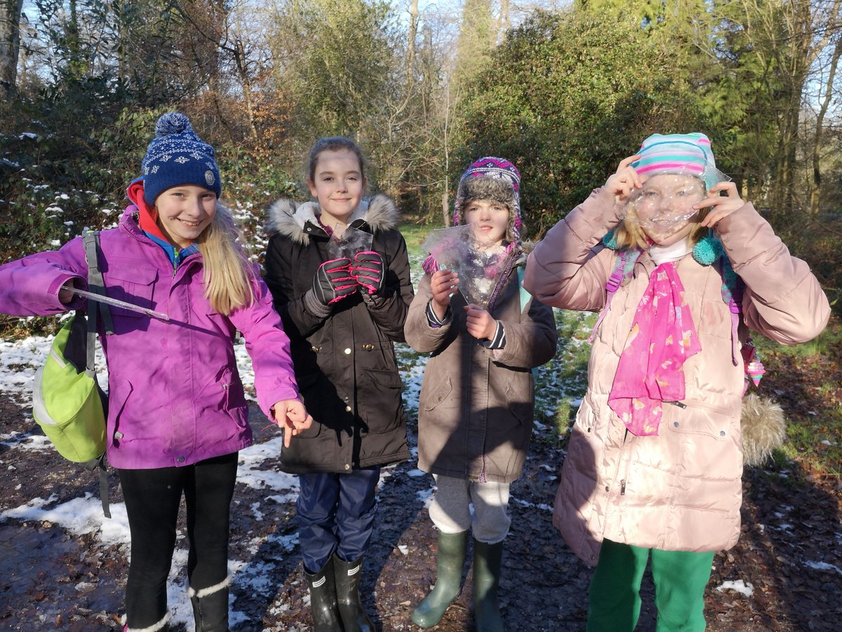 We found ice #SparkleAndIce <a href="/GirlguidingBath/">Girlguiding Bath</a>