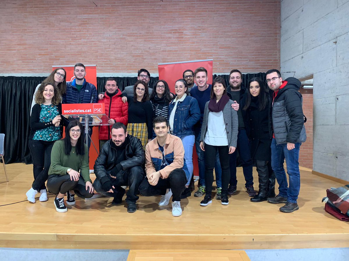 Con las compañeras y compañeros de @JSCBaix en el Consell Nacional y el acto municipalista de @jsccatalunya. Seguim! #JSCalsAjuntaments 🌹