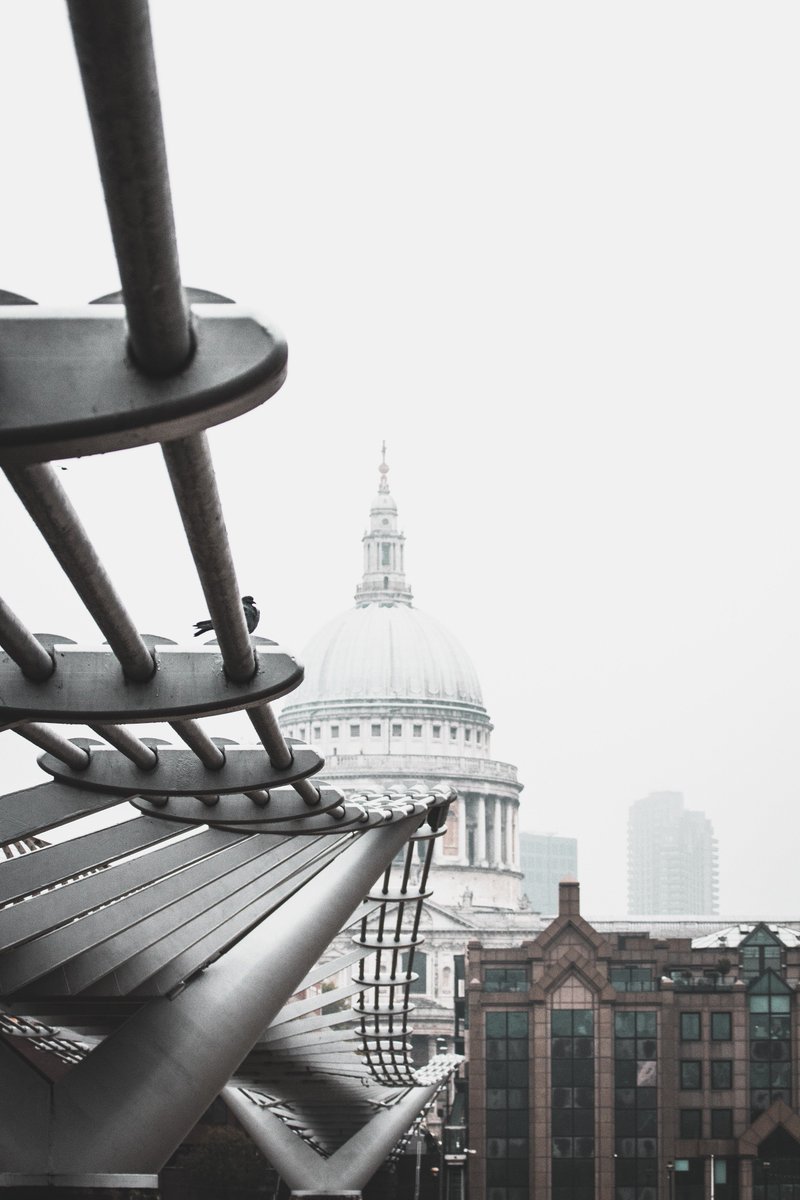 We are LINKD - a lifestyle brand that knows you work hard, and wants to make sure you play harder. 

Download LINKDCARD and rediscover your city.

linkd.co