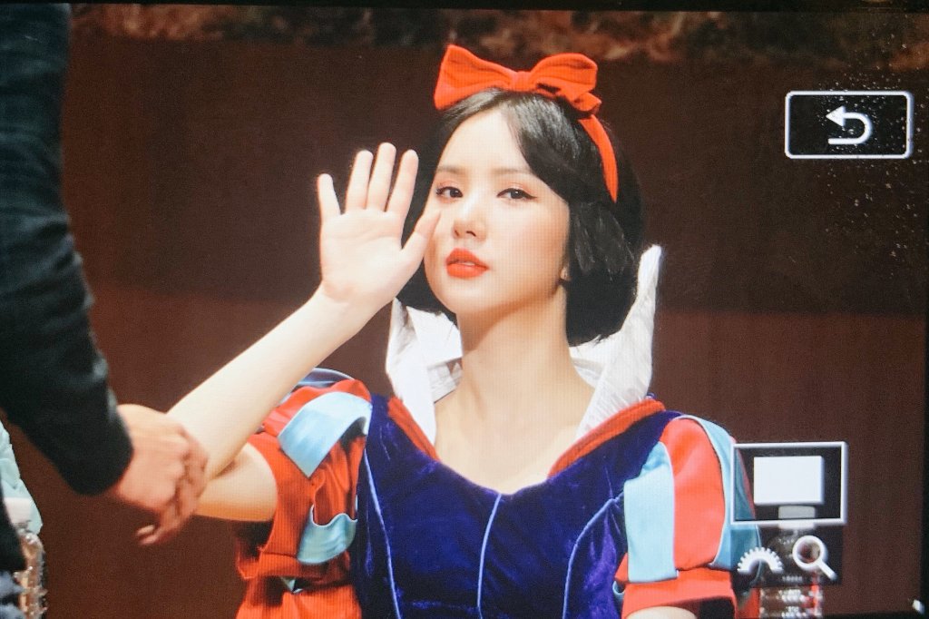eunha_dmsgk's tweet image. Eunha as Snow White. 👸🌨❄ #GFriend #Eunha #PrincessFriend