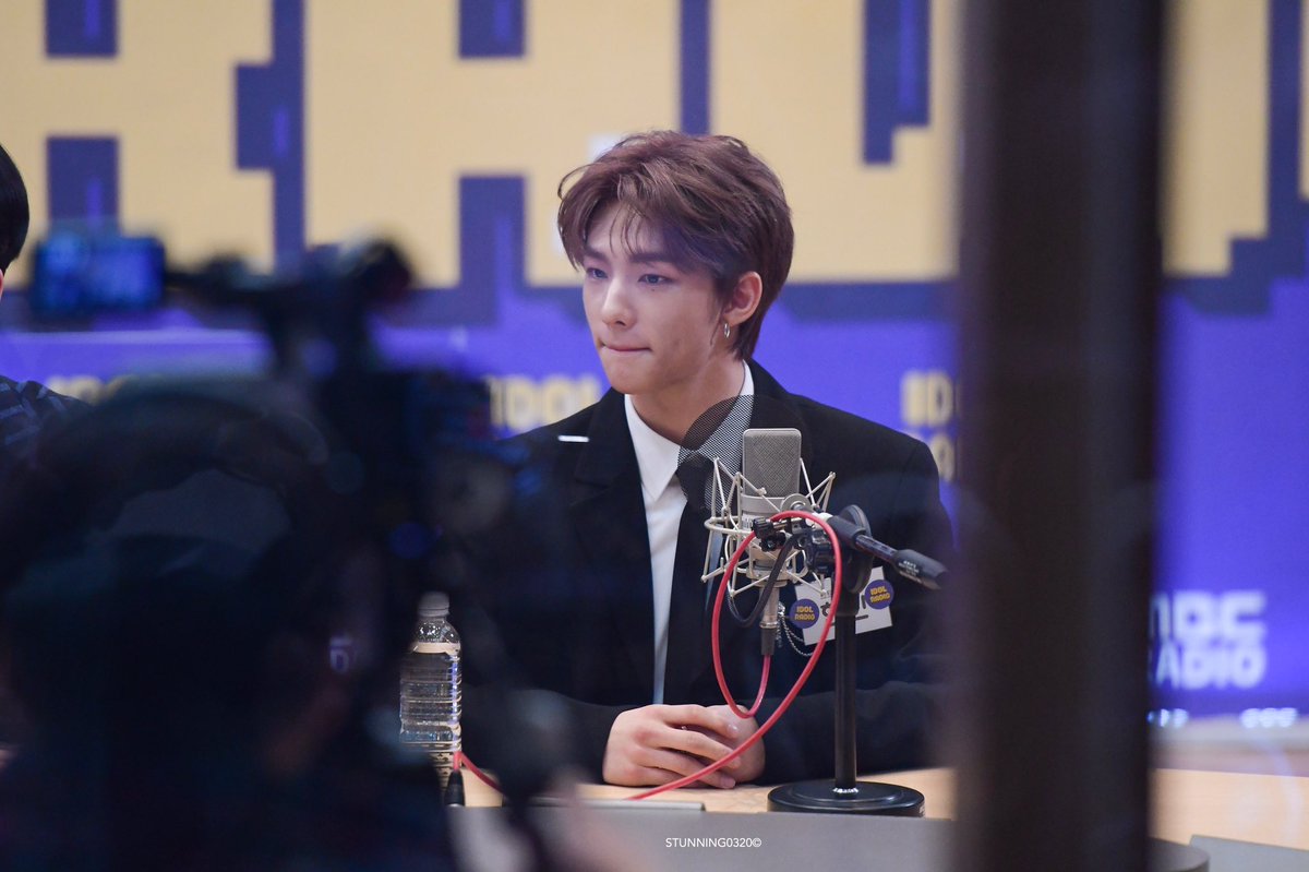 StunningHyunjin👑 tweet media