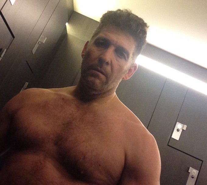 Te interesa grabar y compartir contenido? Disponible DM. Dispongo de analiticas. #porno #pornactor https://t<a href="/tag/porno"class="tags"><span>#porno</span></a><a href="/tag/pornactor"class="tags"><span>#pornactor</span></a>