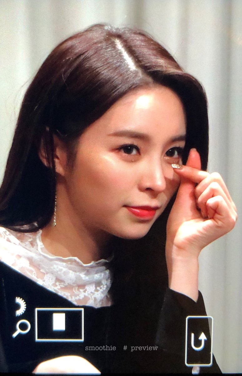 smoothie1002's tweet photo. 190202 #엘키 #CLC #ELKIE https://t.co/Cz5TTXy2iQ
