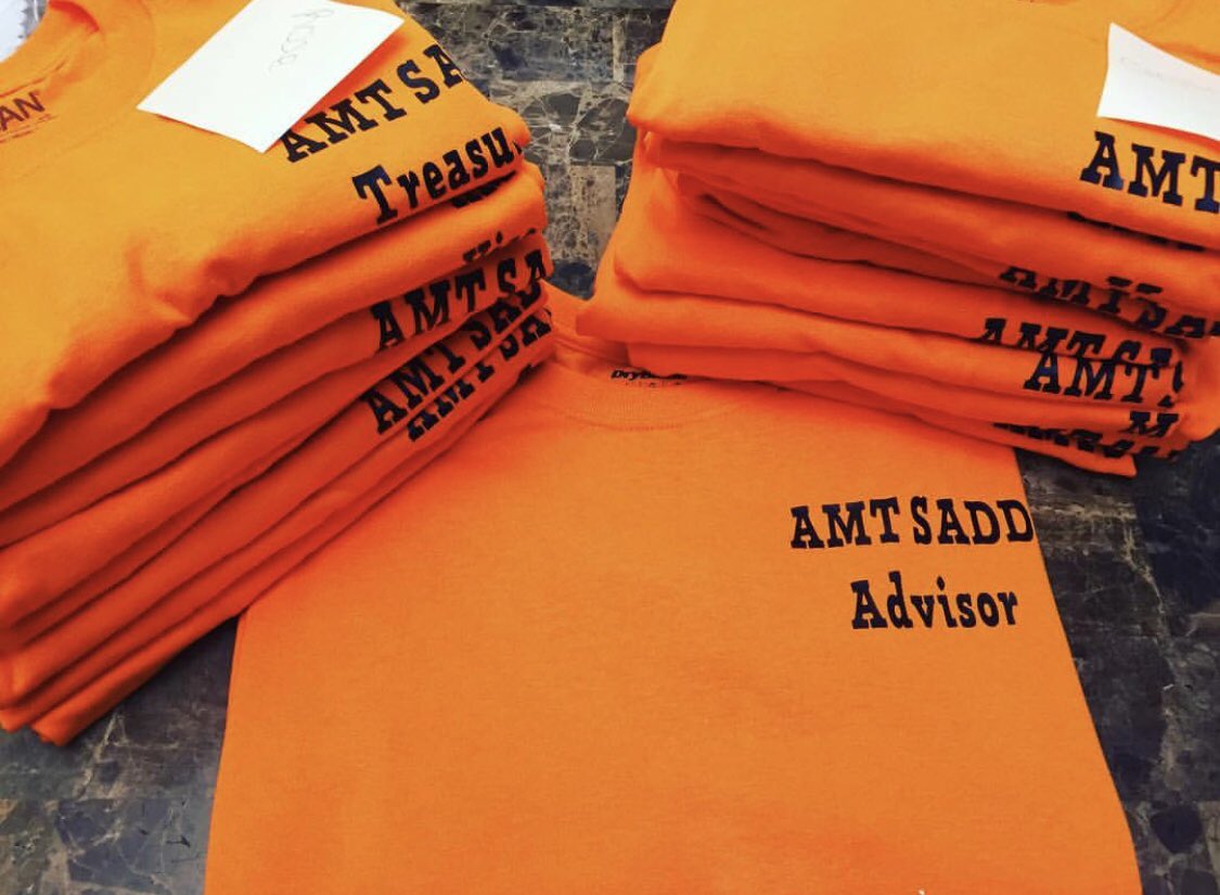 MsGHealthTeachr's tweet photo. That one time I made t-shirts for my SADD club for our healthy relationships awareness event! A labor of love for my crew. #sadd19 
#saddadvisor #healthed #nycteacher #healthteacher https://t.co/yPAVyXBor1