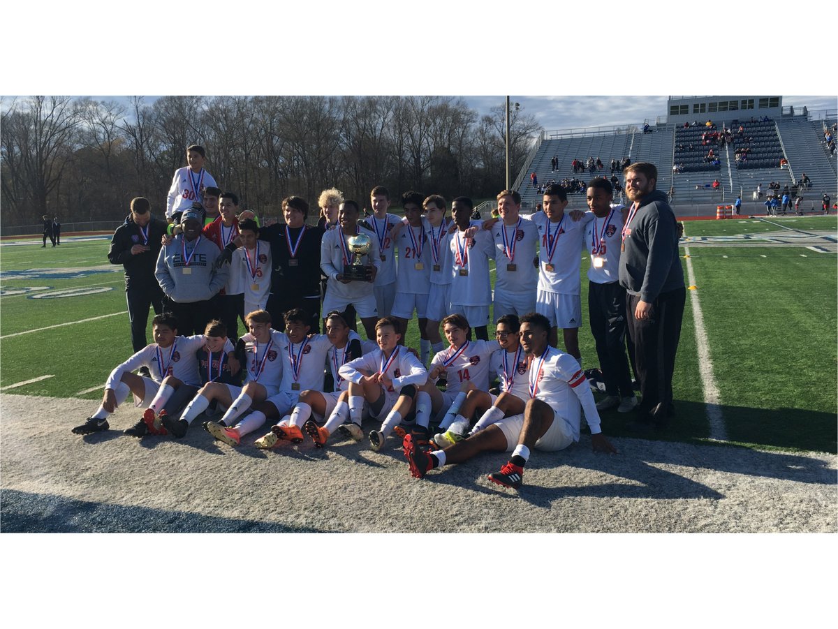 RankinSchools's tweet photo. This is what state champs look like. 
Richland Rangers 4A State Soccer Champions #RCSDg2b  #traditionofexcellence  #statechamps https://t.co/nol5ejpwEq