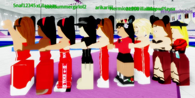 voidangells's tweet photo. REIGN is genuinely full of some of the nicest people i've ever met and i am forever grateful to coach them this season, bunch of absolute GEMS💎❤️👑 https://t.co/Z7ql4SfvvW