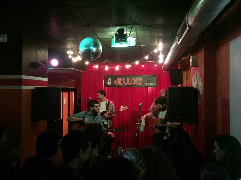 La elegancia de La Hora del Té inaugurando la primera pre-party del @AtomicFestVlc