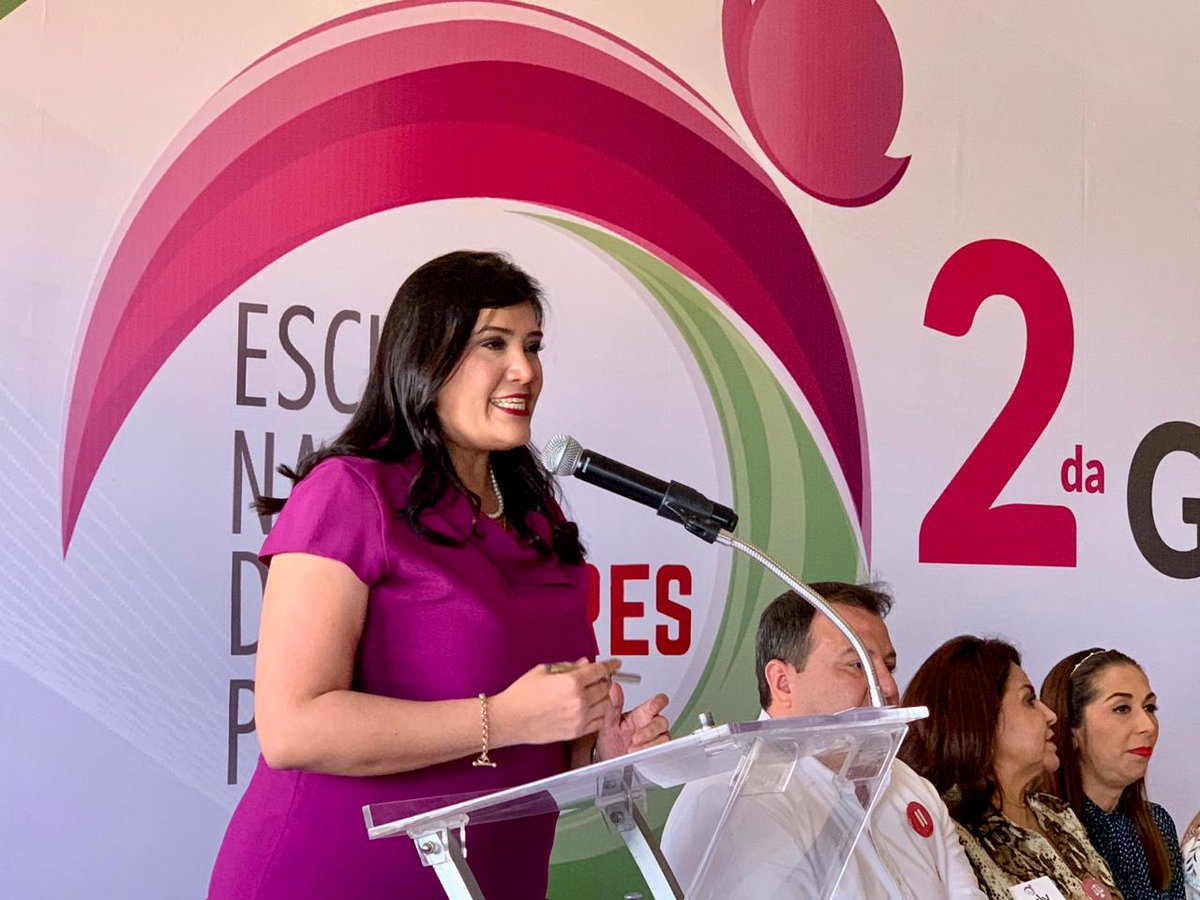 SinaloaOnmpri's tweet photo. La preparación es una forma de darnos elementos para ser mejores.
Iniciando la #2daGeneracion #EscuelaMujeresPRI.
#LaCausaNosUne https://t.co/poF13TFzWL