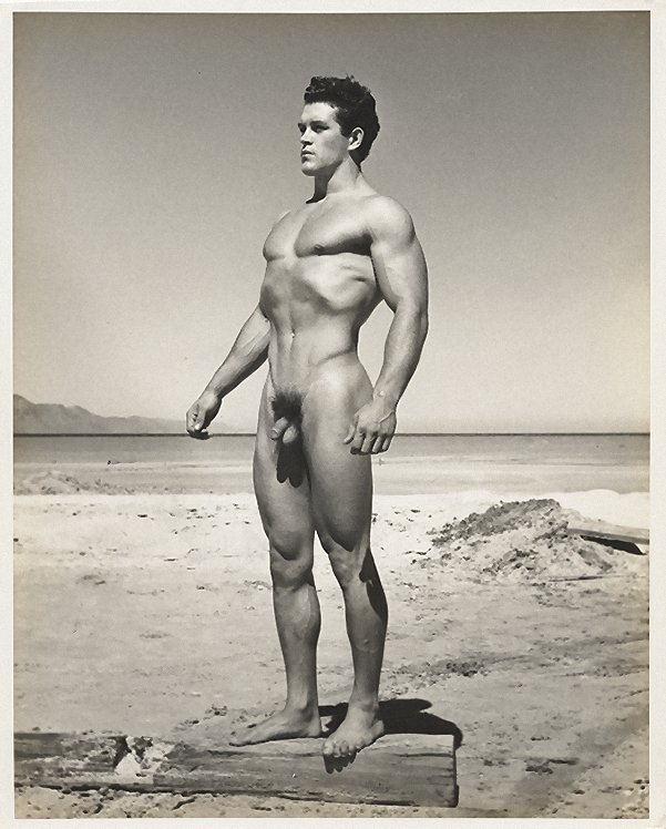 6. Vintage photos of naked bodybuilders. 