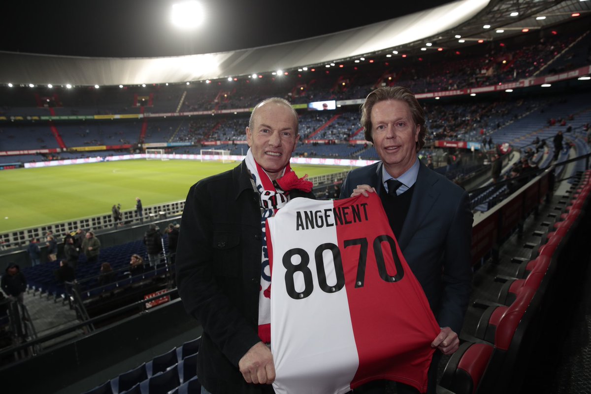 Op uitnodiging van <a href="/OrmerICT/">Ormer ICT</a> in De Kuip vanavond: Henk Angenent. 🥇

Al 8070 dagen regerend winnaar van de Elfstedentocht. Een record dat een Feyenoord-shirt verdient! 

#feygra