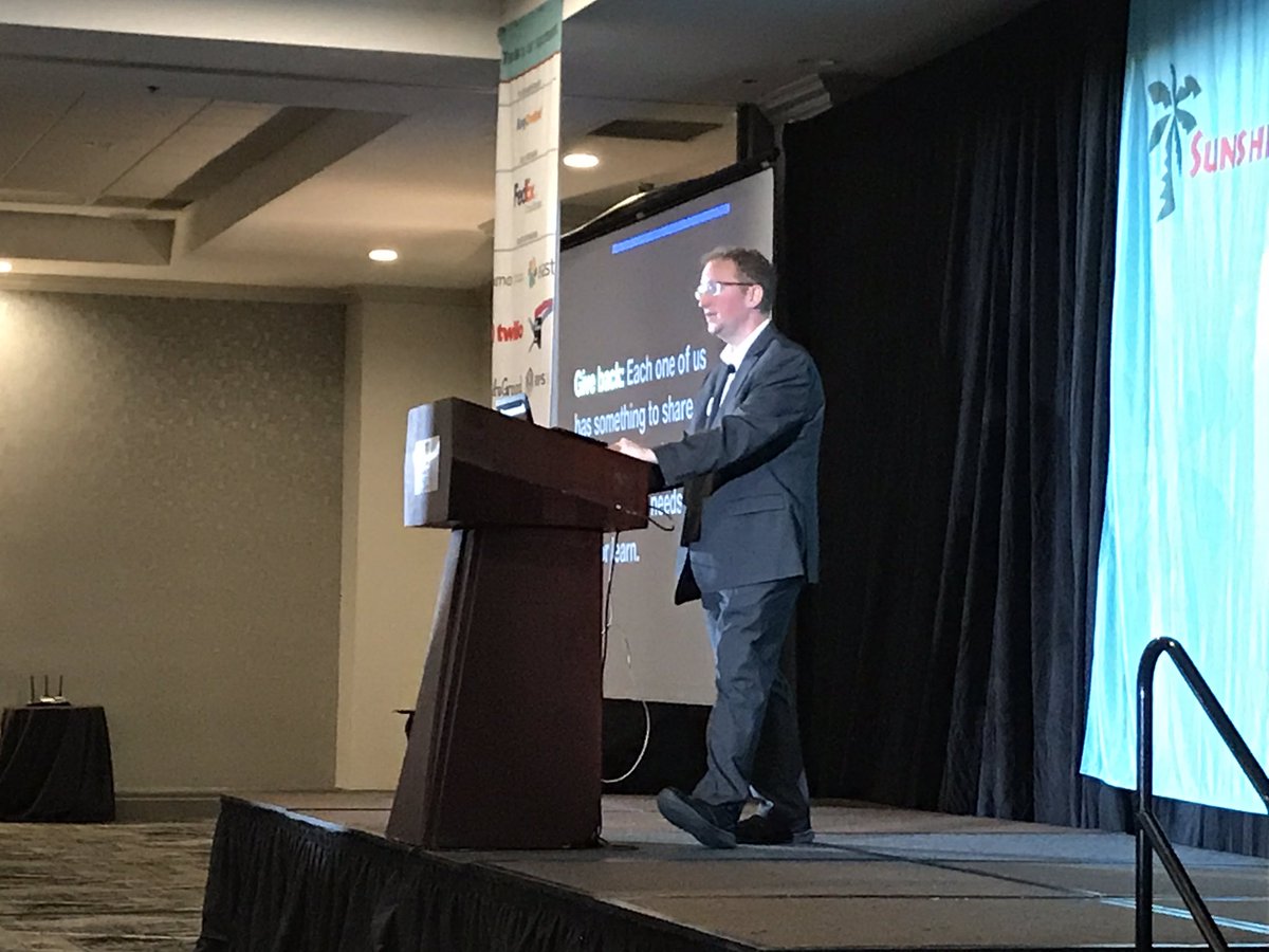 CalEvans's tweet image. #sunphp19 @dimensionmedia ROCKED the center ring.