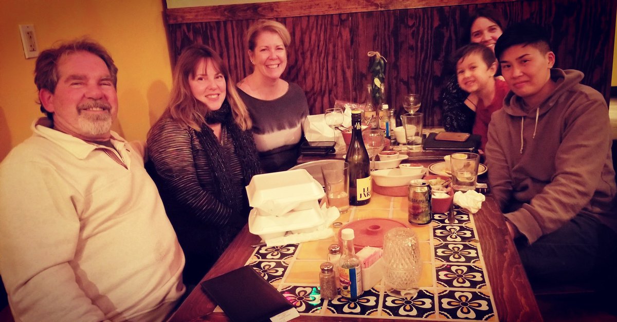 Sench_ola's tweet photo. Sometimes I just really like saying, “I’m having dinner with the Mayor tonight.” #friendsandneighbors #HighBridgeNJ https://t.co/sOp2B0TZwh