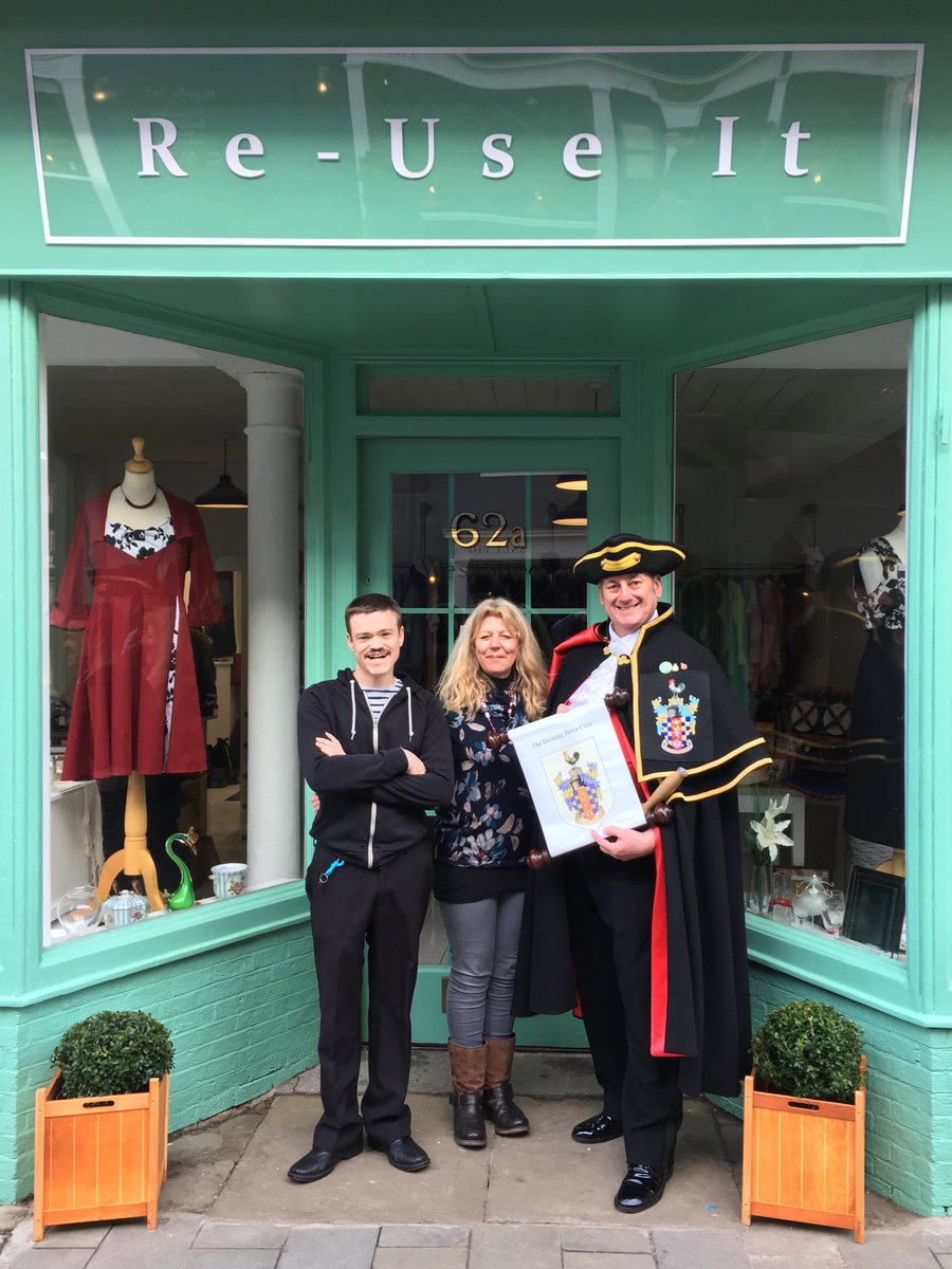 DorkingCrier's tweet photo. Delighted to welcome the #ALDAG #ReUseIt shop to #WestStreet in #Dorking - good luck to Mandy and her team! 😊 #HelloDorking https://t.co/FQCjYBL3ok