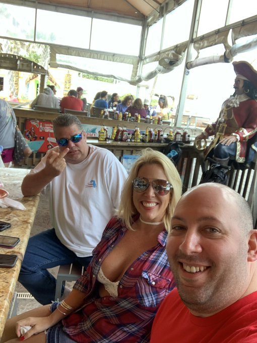 My birthday weekend in Florida with Cum Artist Mike and Jenny Jizz https://t.co/WBzBk9B4MP