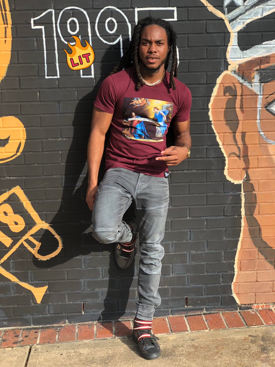 Keondfm9's tweet photo. Like A Nigga Water Whip 💧, I’mma Get It Crackin ‼️ #SetFridays https://t.co/qgUAjspz56