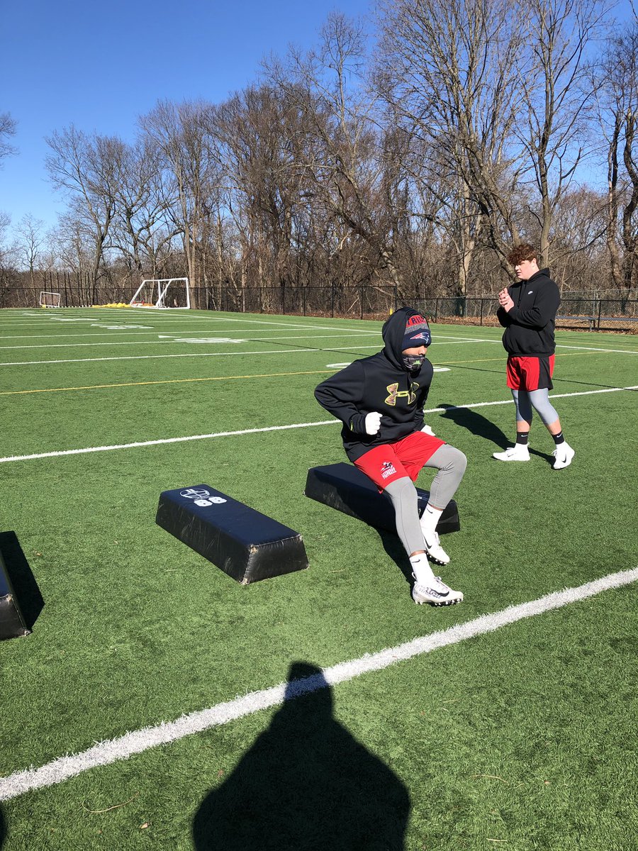 LuHiFootball's tweet photo. Everyday is an opportunity to be a better person and player. #RebuildRespect #LuHi https://t.co/4cErskDcCb
