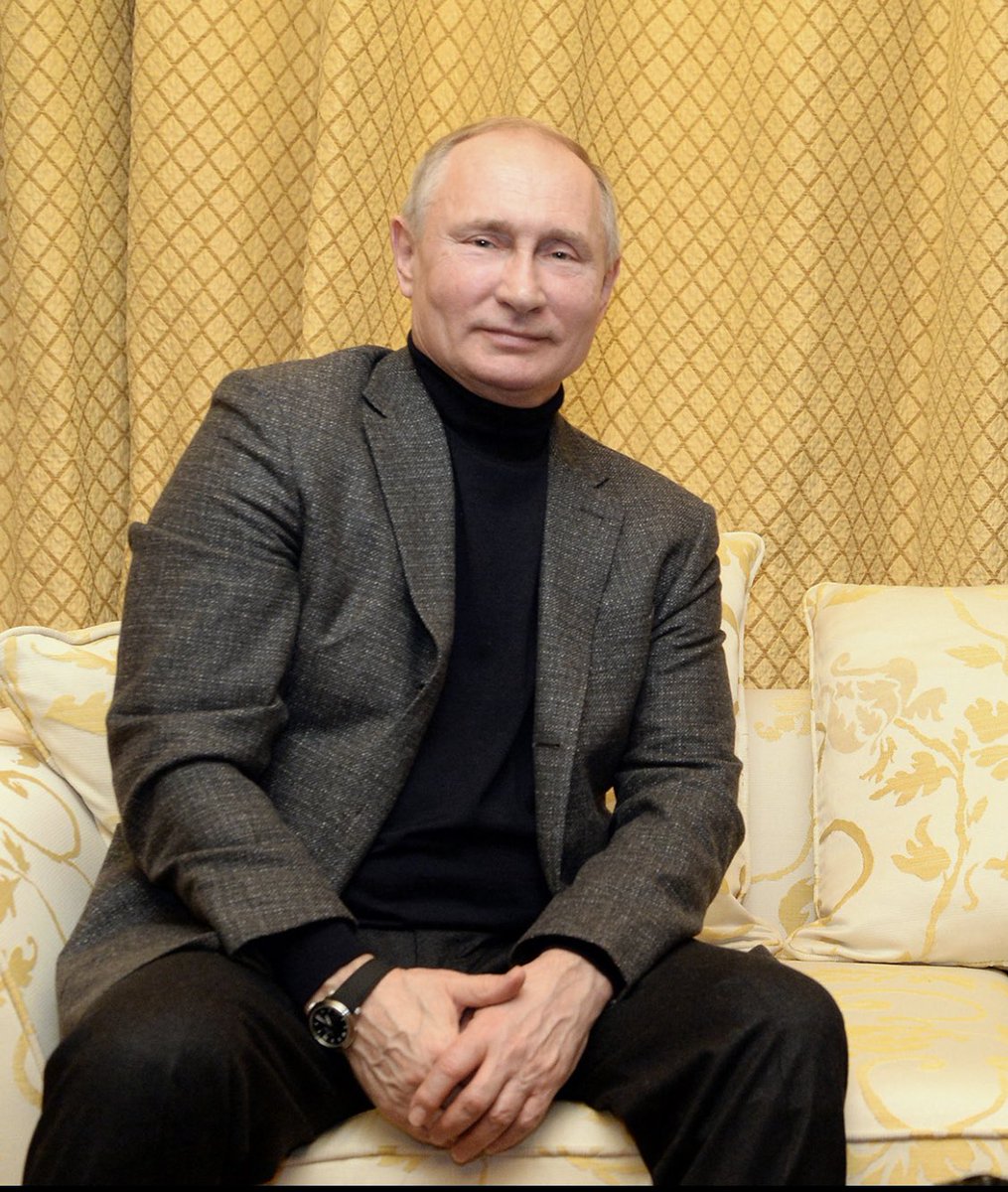 Владимир Путин без галстука