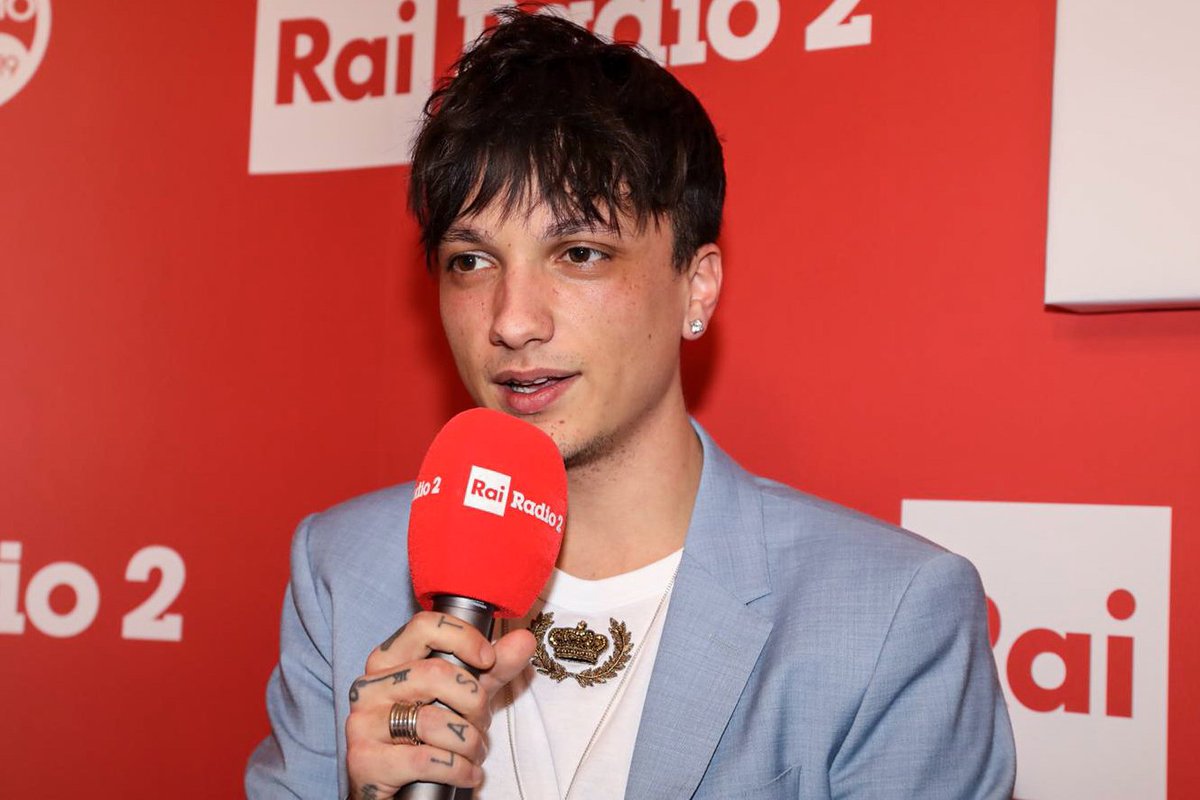 «Manterrò sempre quel senso di incomprensione, nonostante i risultati. Le cose che ho vissuto non le dimenticherò mai»
<a href="/IlVeroUltimo/">Ultimo</a> nel backstage del Festival di #Sanremo2019 💐