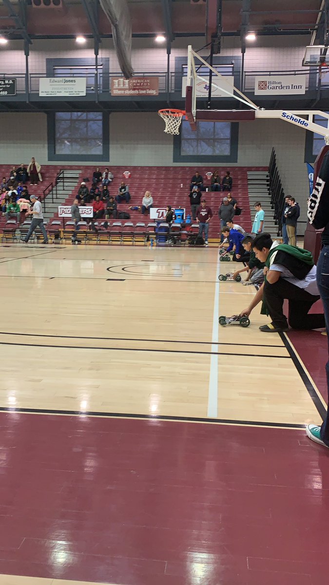 AAlexanderElem's tweet image. Strickland Middle School’s Robotics team competed at TWU’s halftime. Two are former Panthers! #gorobotics