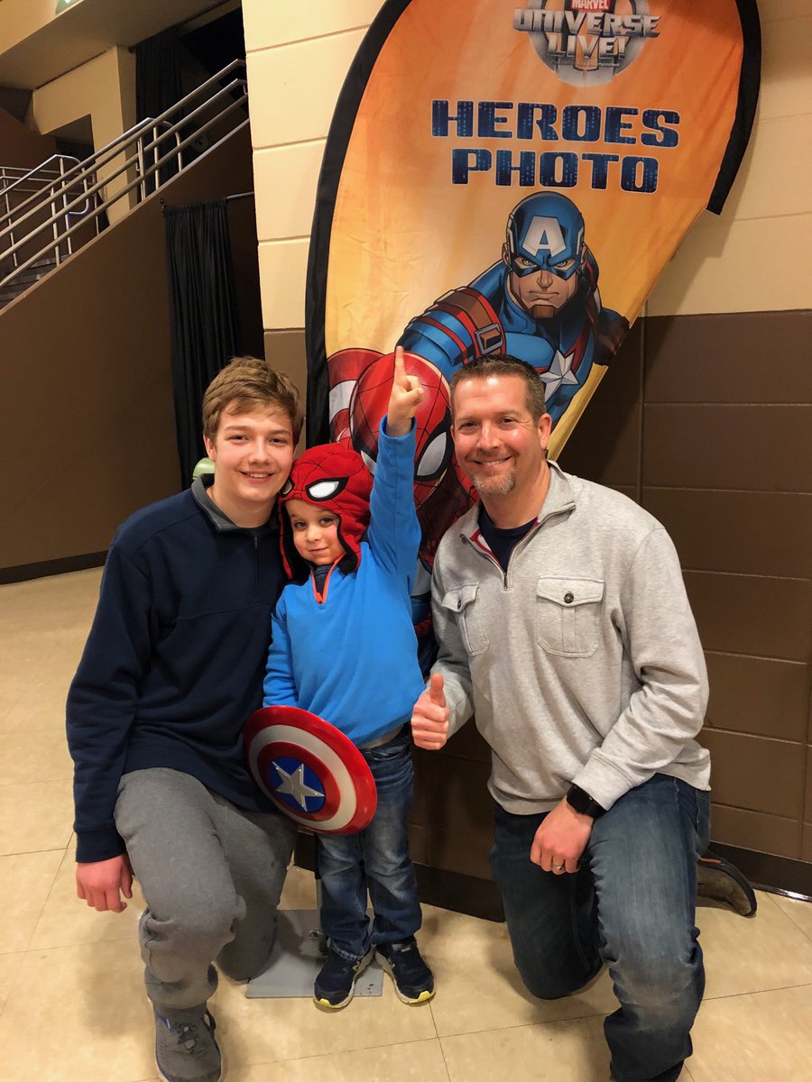 matt2tle's tweet image. #MarvelUniverseLIVE